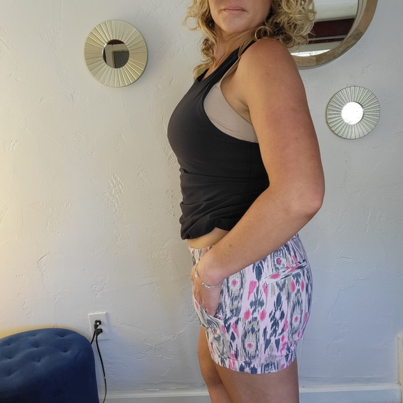 AEO tribal shorts - Picture 2 of 9